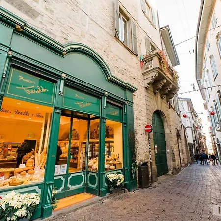 アパート Feel - Sweet Old Town